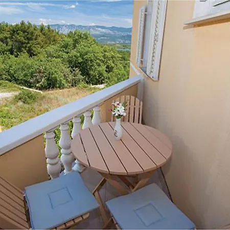 Beautiful In Apartament Malinska
