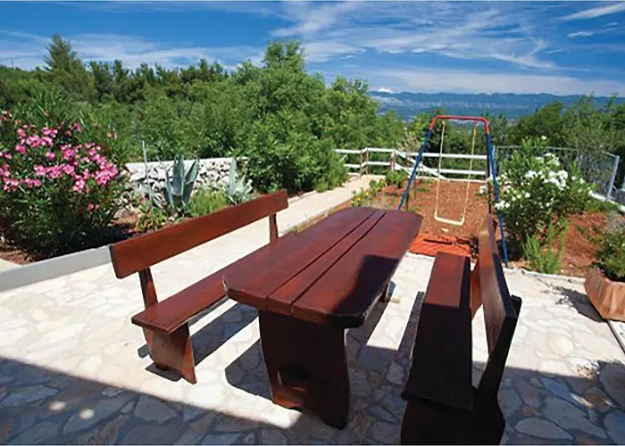 Appartamento Beautiful In Malinska