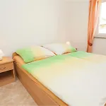 Apartamento Beautiful In Malinska