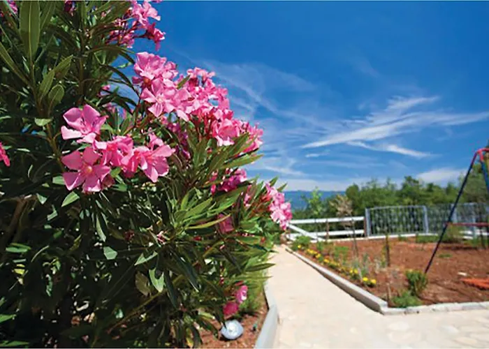 Apartment Beautiful In Malinska